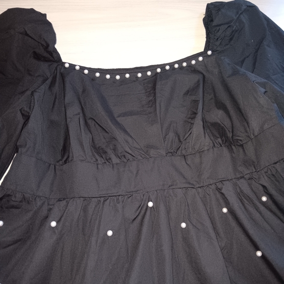 Plus size Pearl's Beaded Square Neck Flare Sleeve Dress - Picture 5 of 13